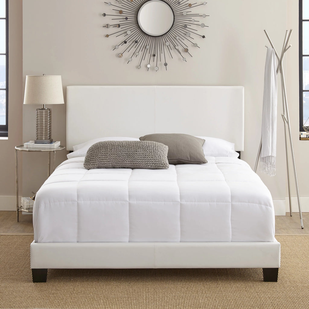 Queen Upholstered Platform Bed O116956