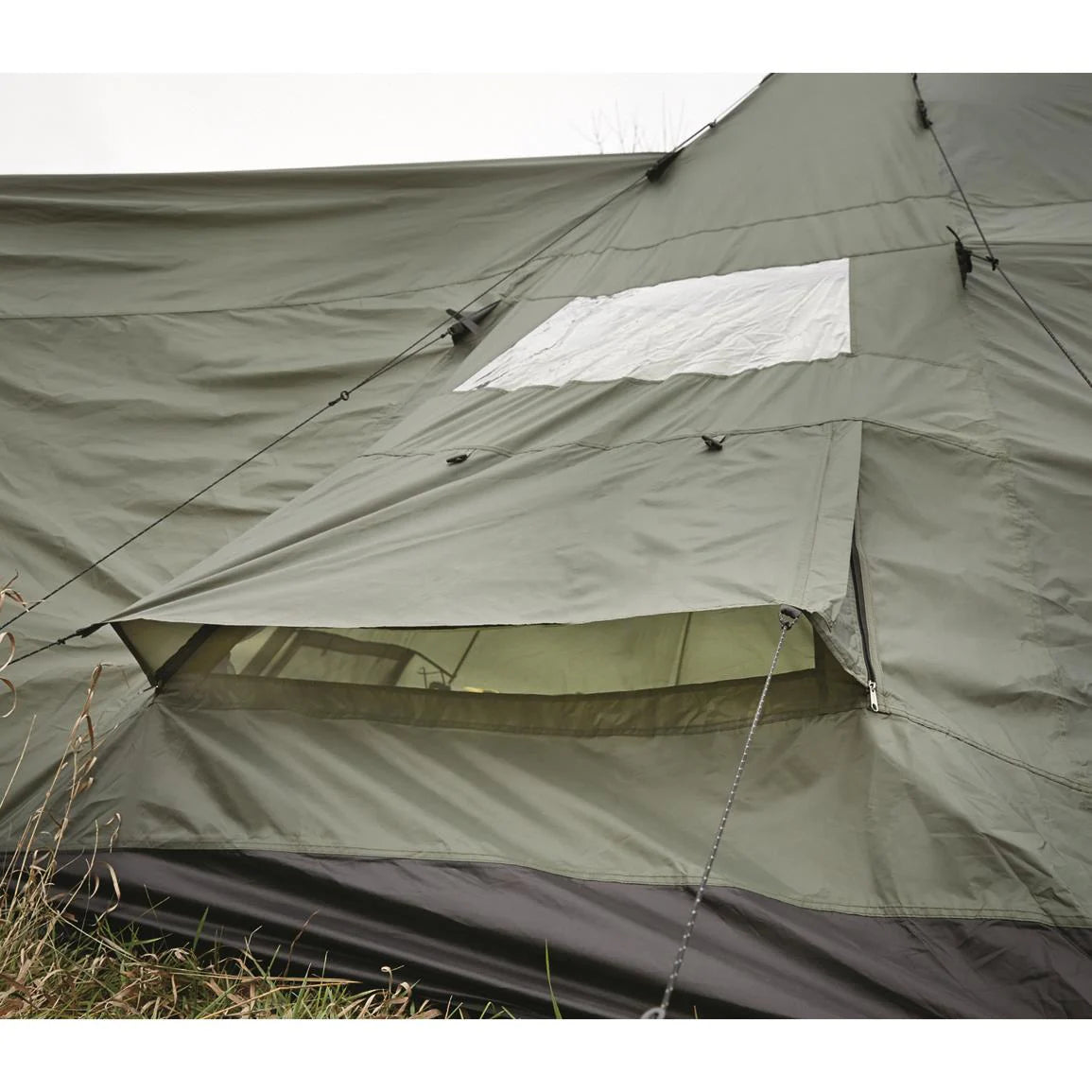 18' x 18' 8-Person Waterproof 4-Season Teepee Tent W418