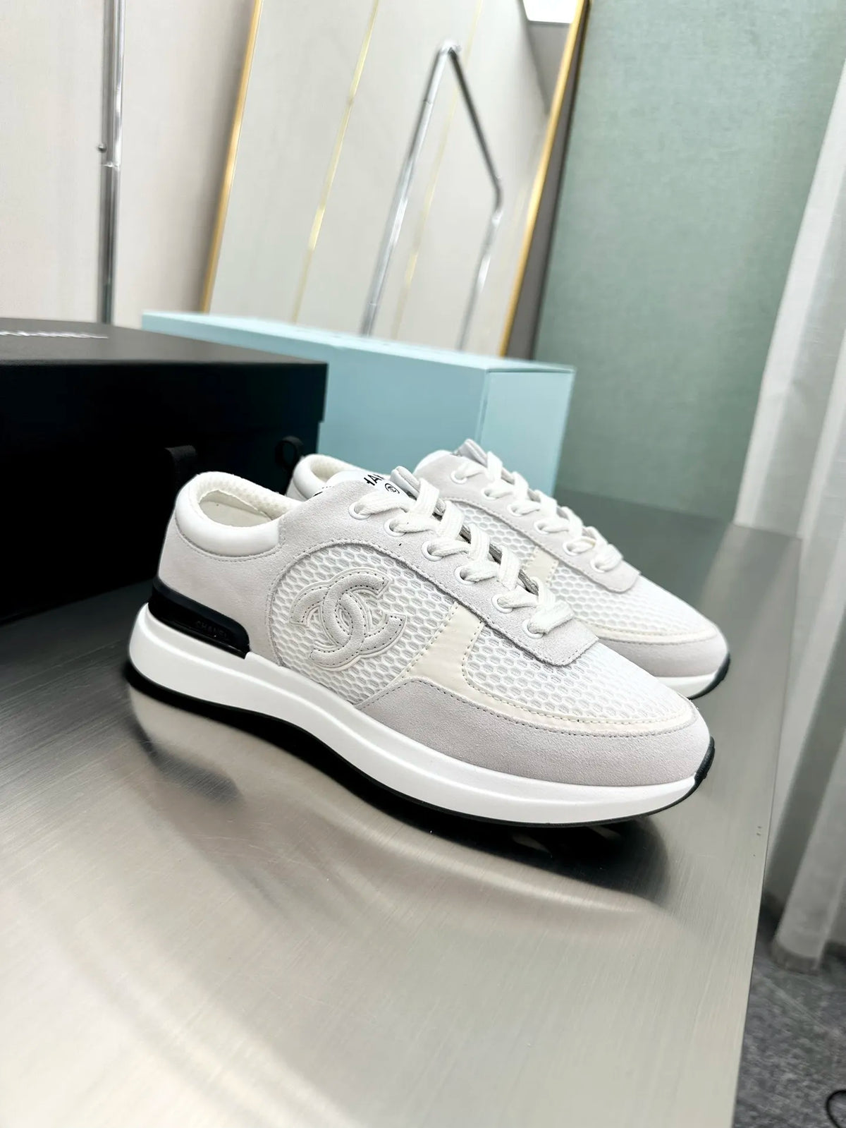 Women Sneakers A27810