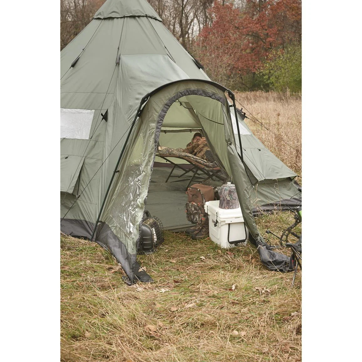 18' x 18' 8-Person Waterproof 4-Season Teepee Tent W418