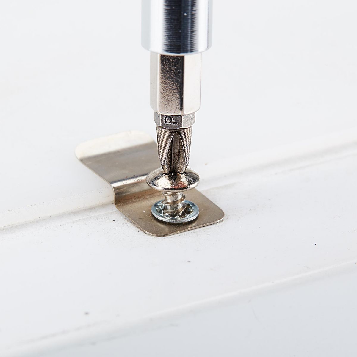 10-in-1 Multibit Screwdriver R8330