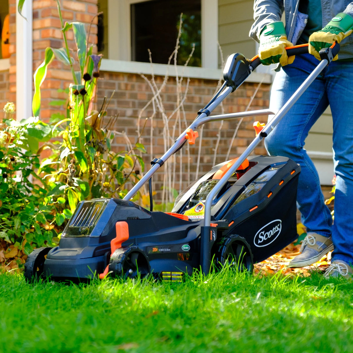 14-Inch 20-Volt Cordless Lawn Mower K25875